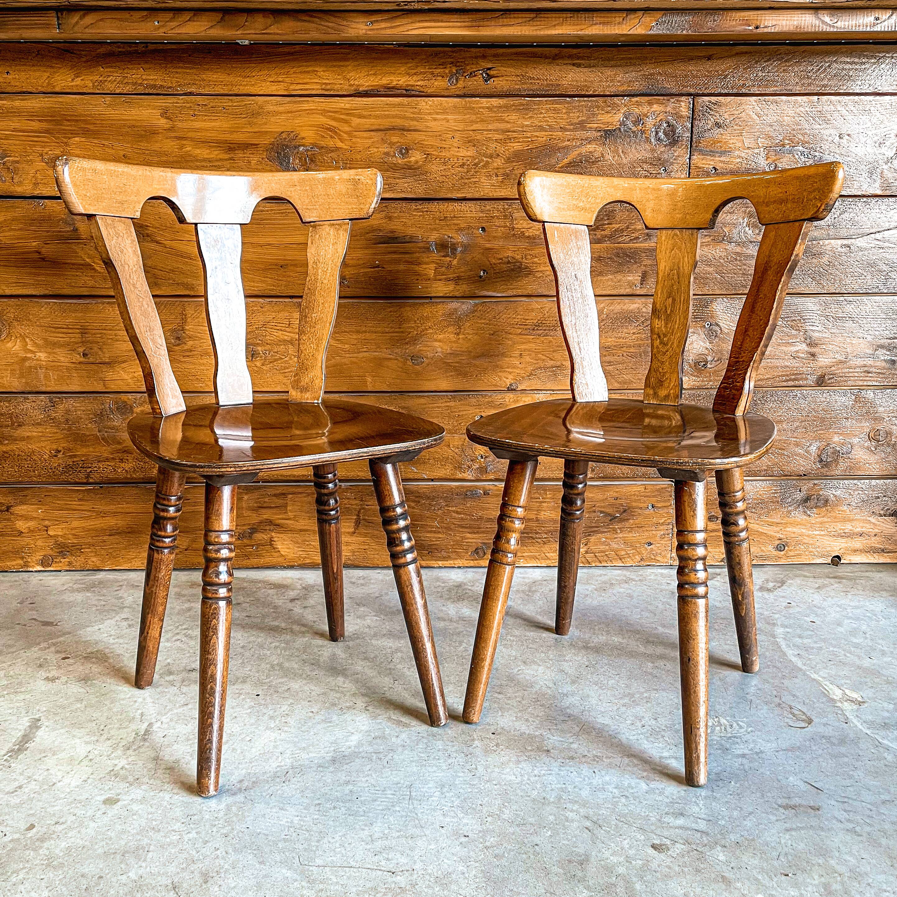 Lot de 2 chaises bistrot vintage