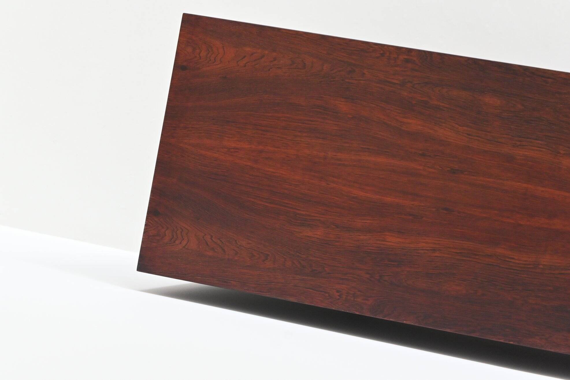 Meuble Gianfranco Frattini modèle 504 en palissandre Bernini Italie 1960