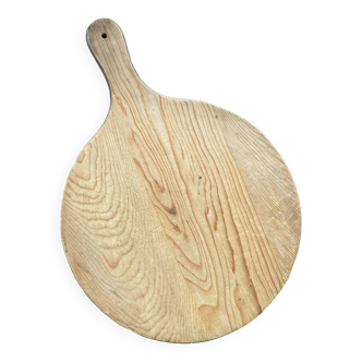 Round cutting board