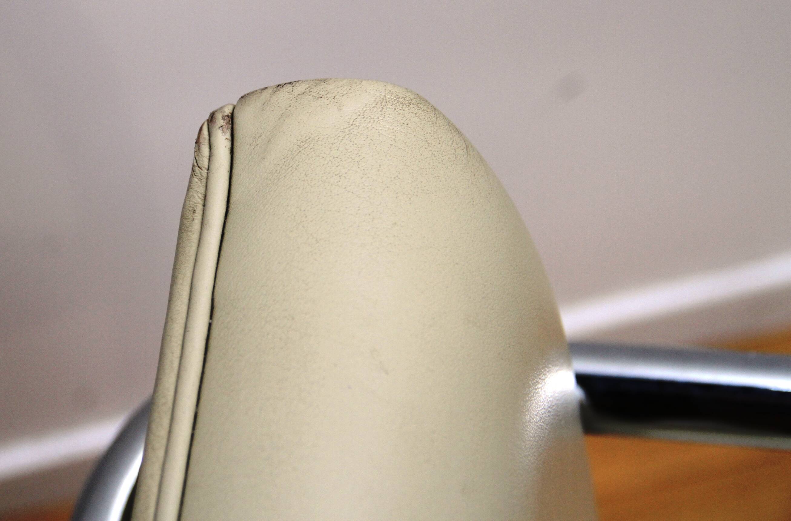 Set of 4 tubular design armchairs, Italy