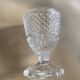 Coquetier en verre moulé pressé ancien