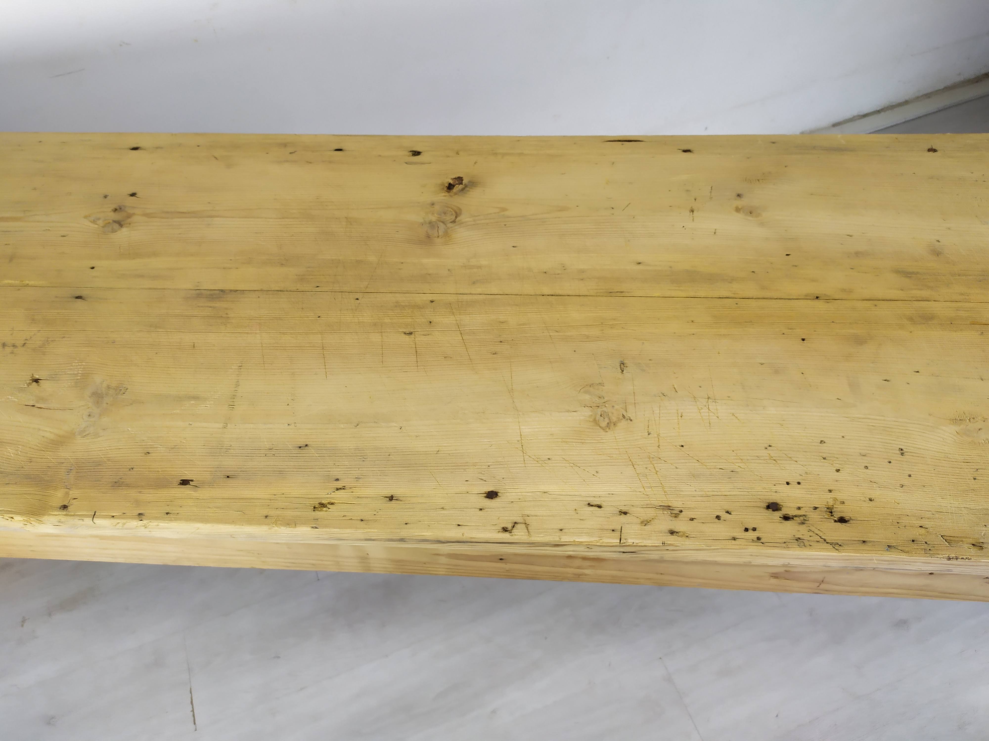 Workshop table established