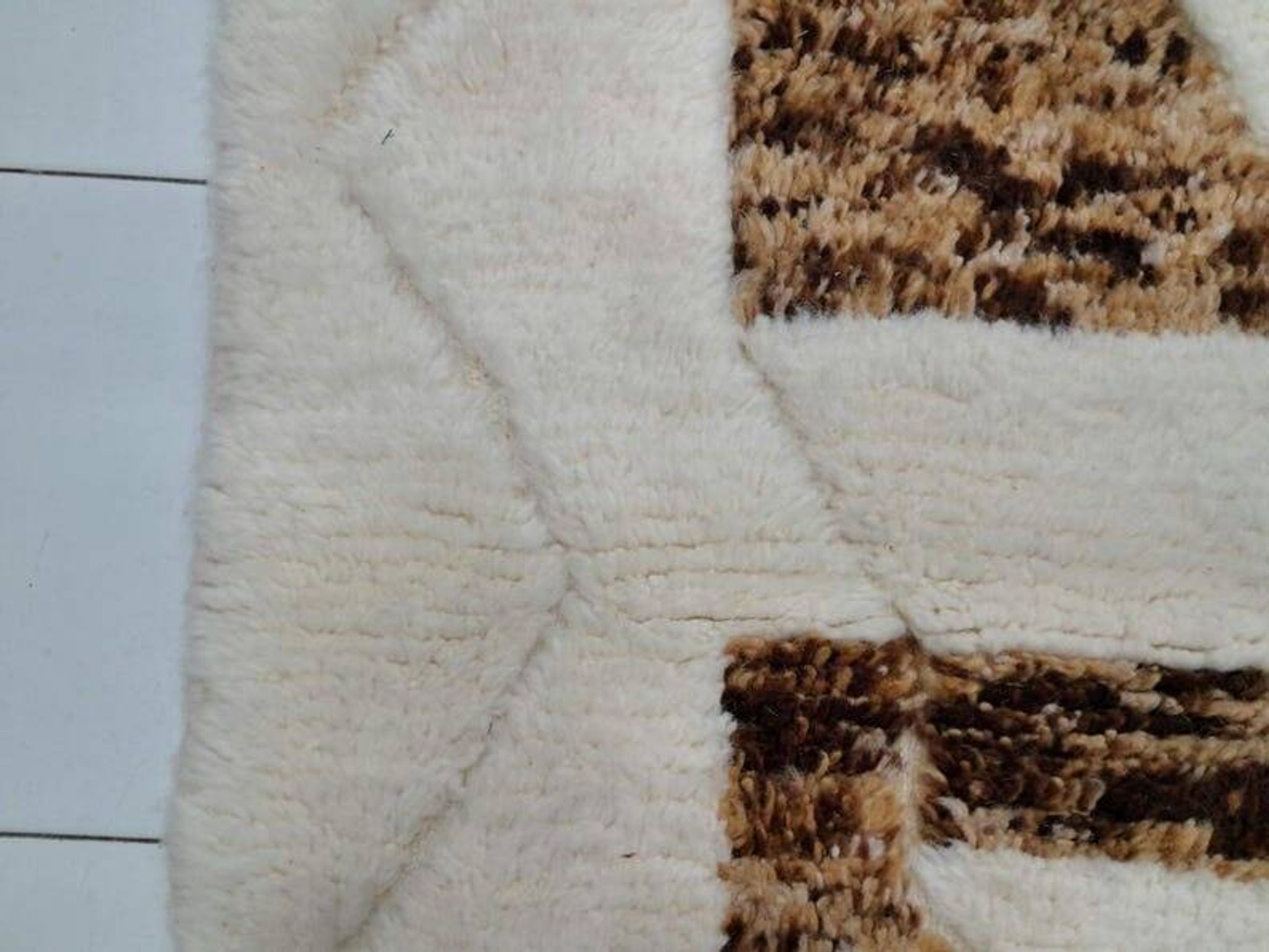 Grand tapis marocain d’atlas sur mesure taille 3/4 m