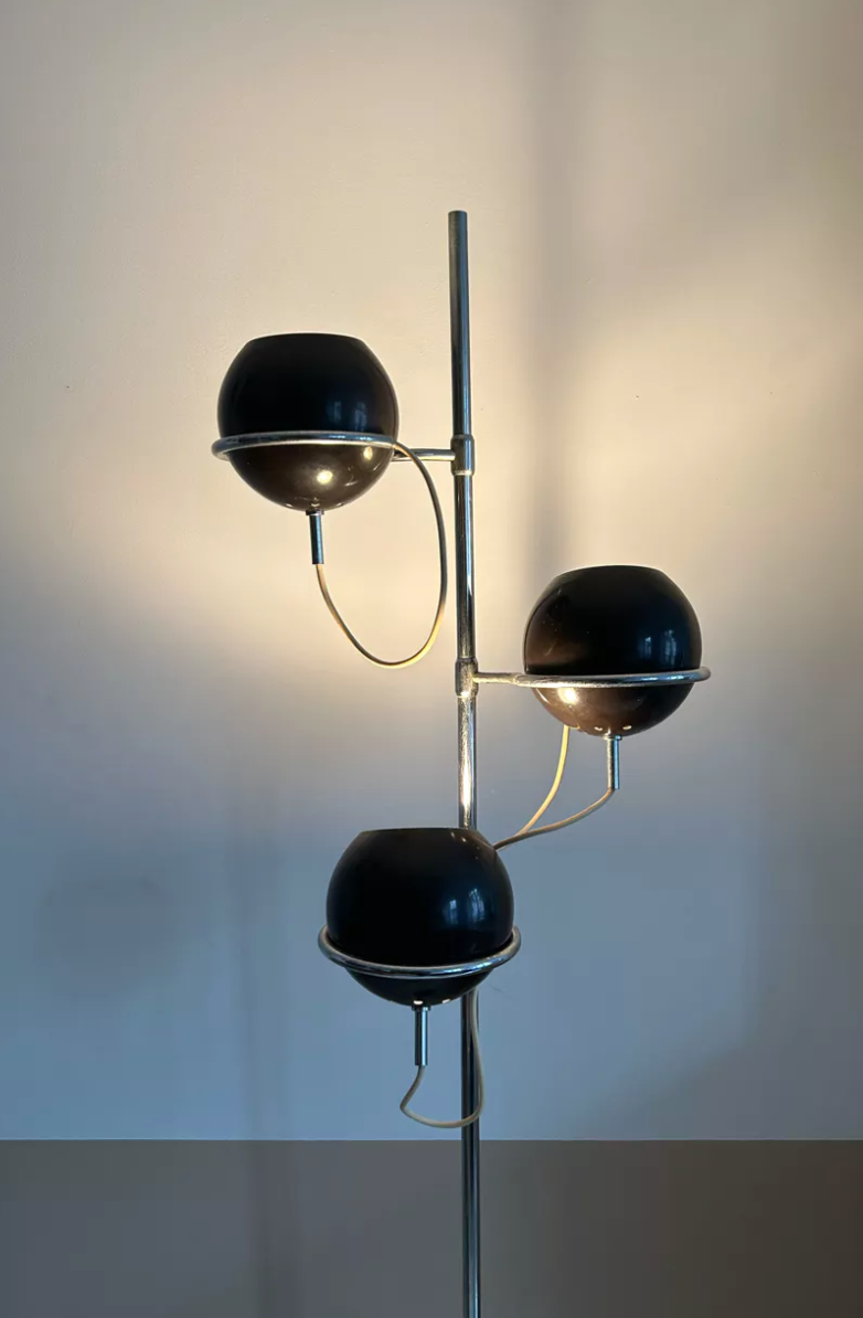 Monix vintage adjustable floor lamp, chrome and brown lacquered metal