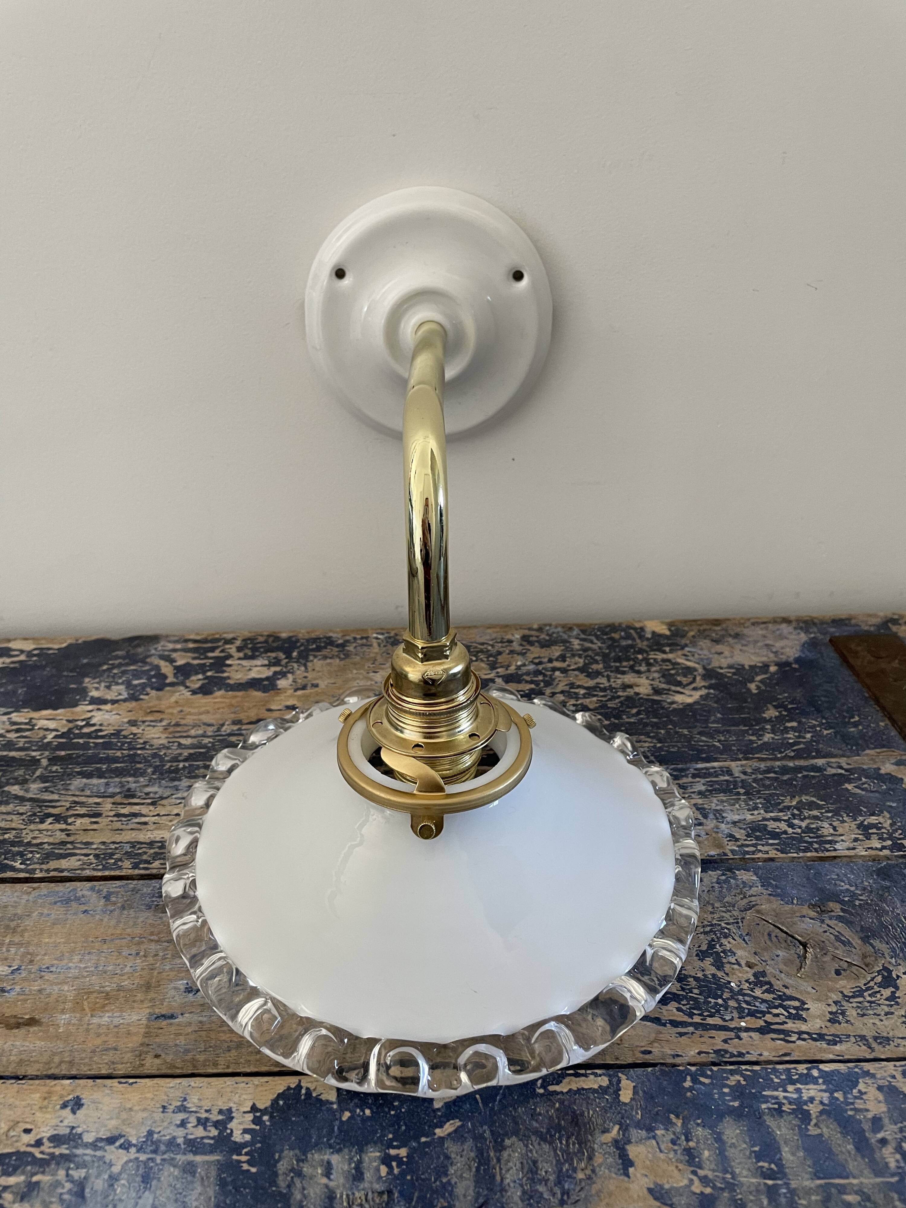 Vintage wall lamp in white opaline electrified to nine