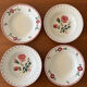 Lot de 4 assiettes creuses dépareillées en faïence ancienne • Décor fl