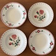 Lot de 4 assiettes creuses dépareillées en faïence ancienne • Décor fl