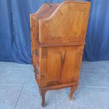 Walnut bramble secretary