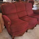 Burgundy velvet canapé bed in Louis XV Regency style.