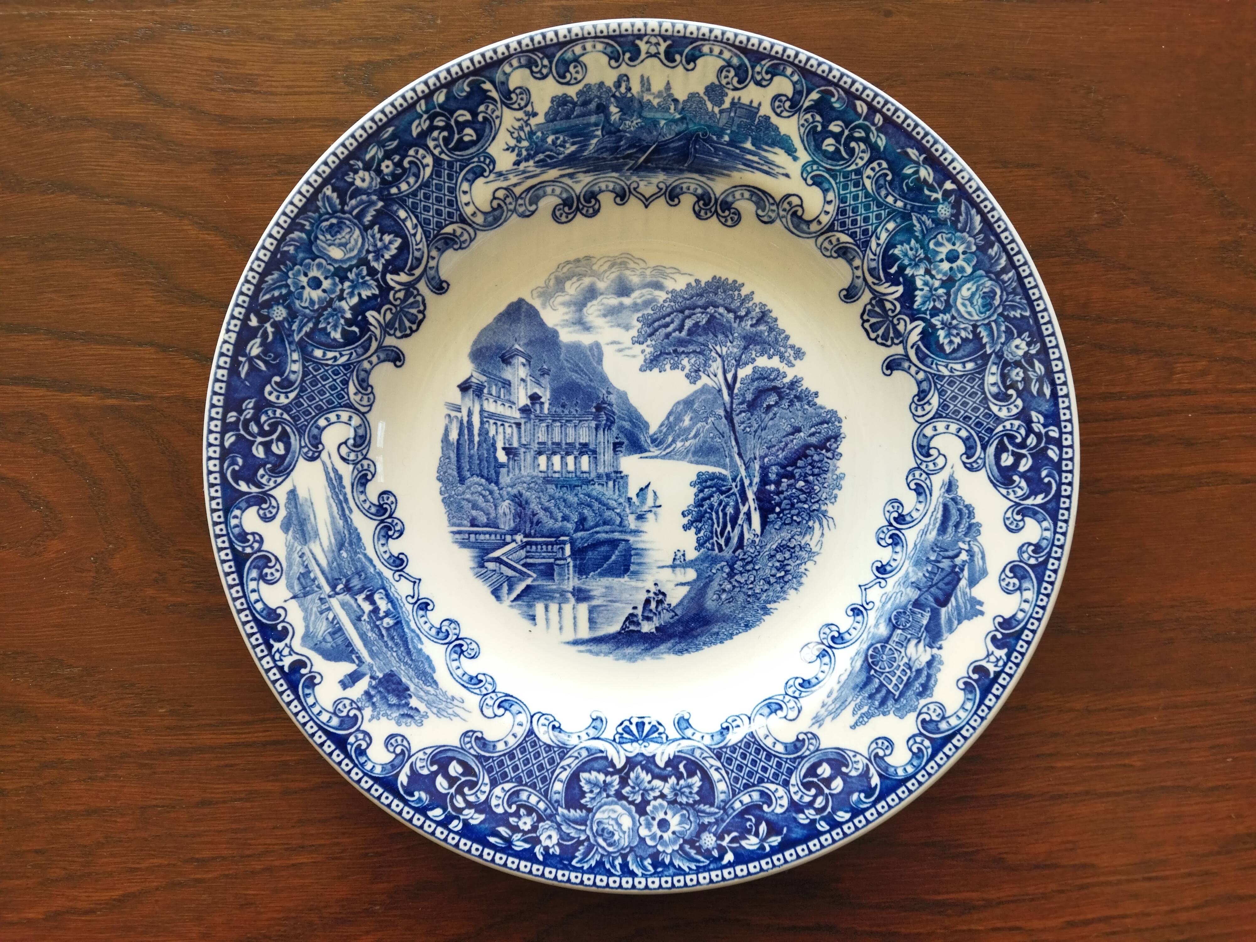 Royal Sphinx Maestricht P. Regout "Cambridge Old England" blue & white soup plates