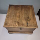 Coffre en bois