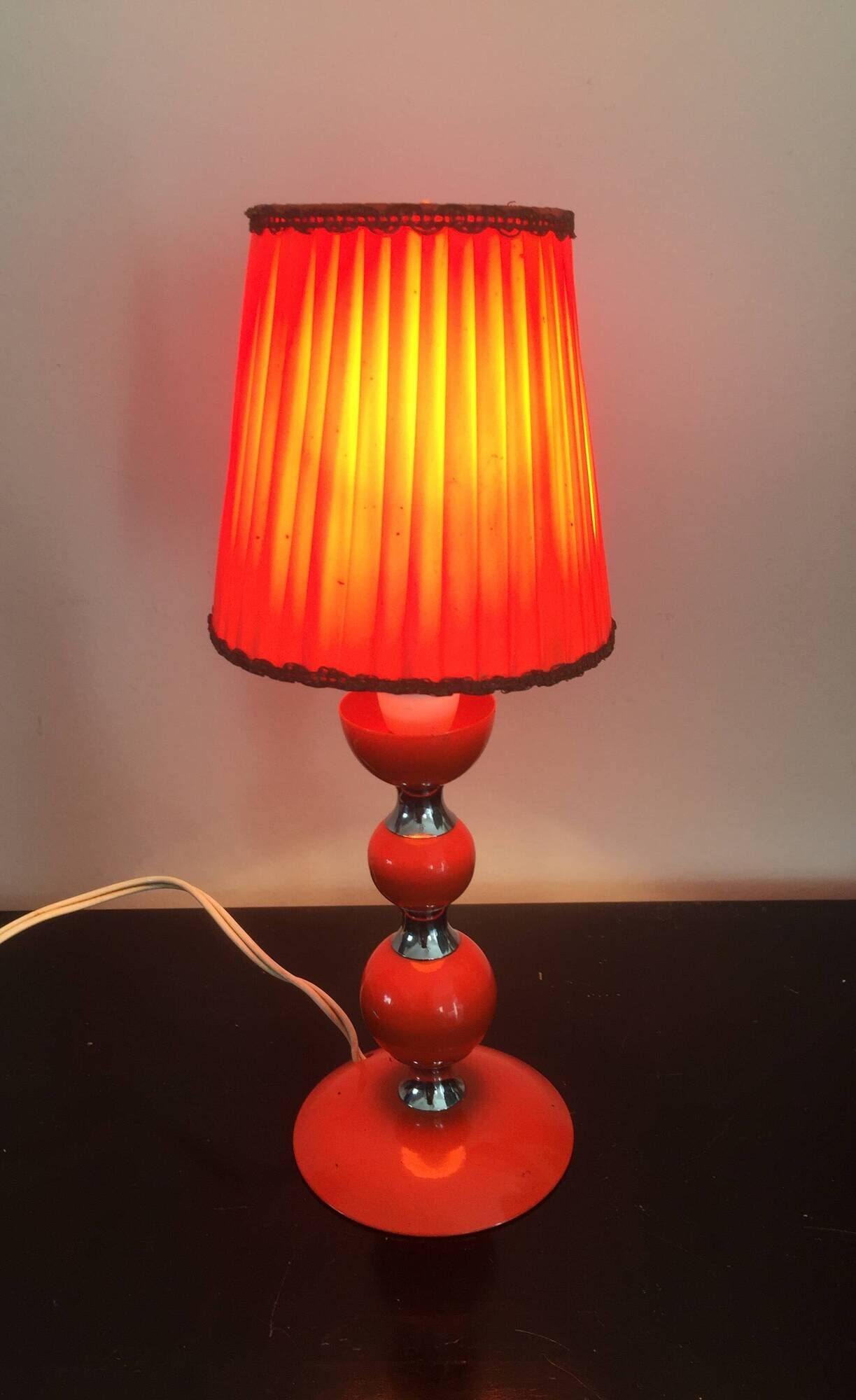 vintage table lamp - orange - metal and nylon lampshade -