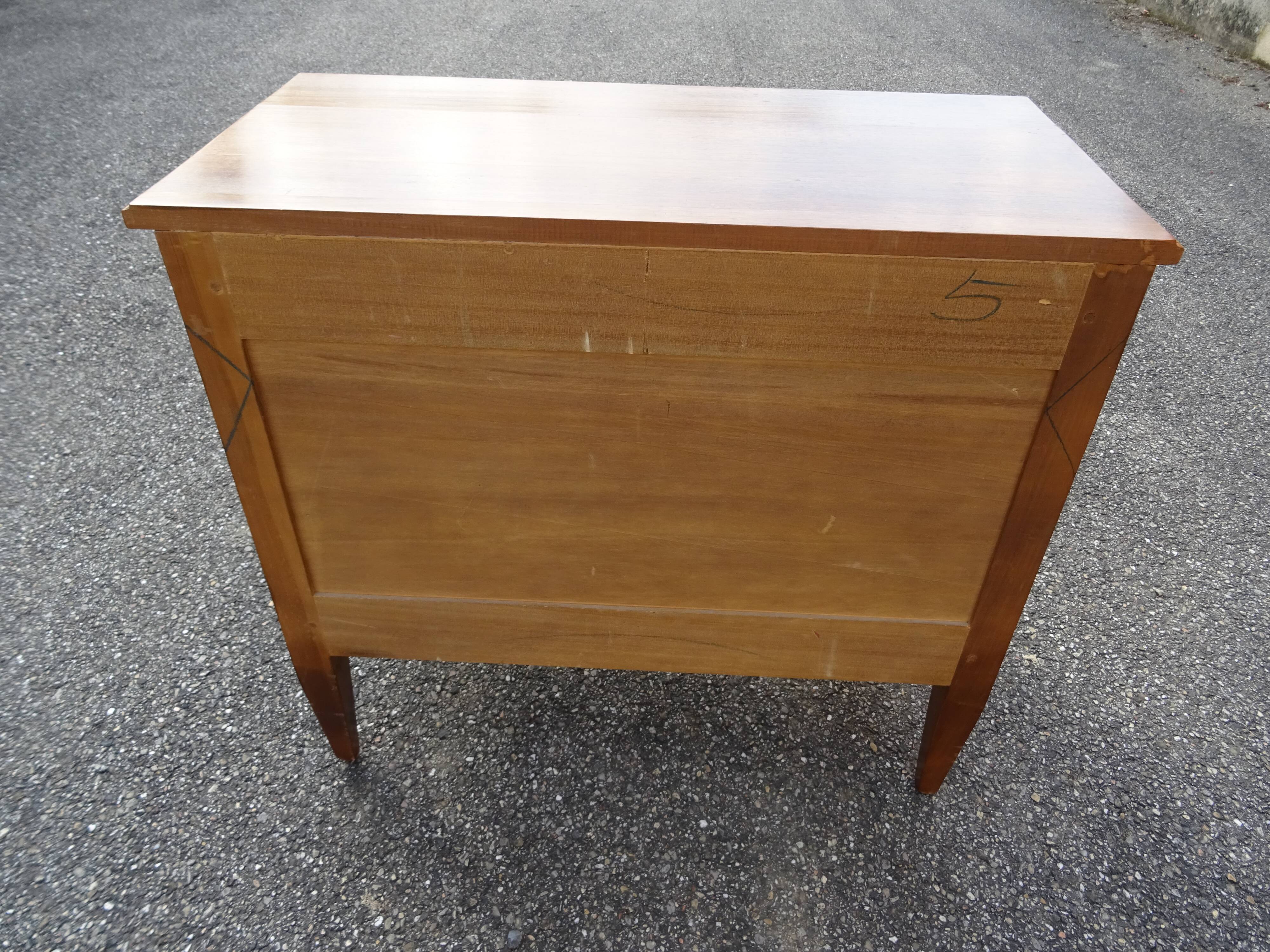 Commode de style directoire bois et laiton
