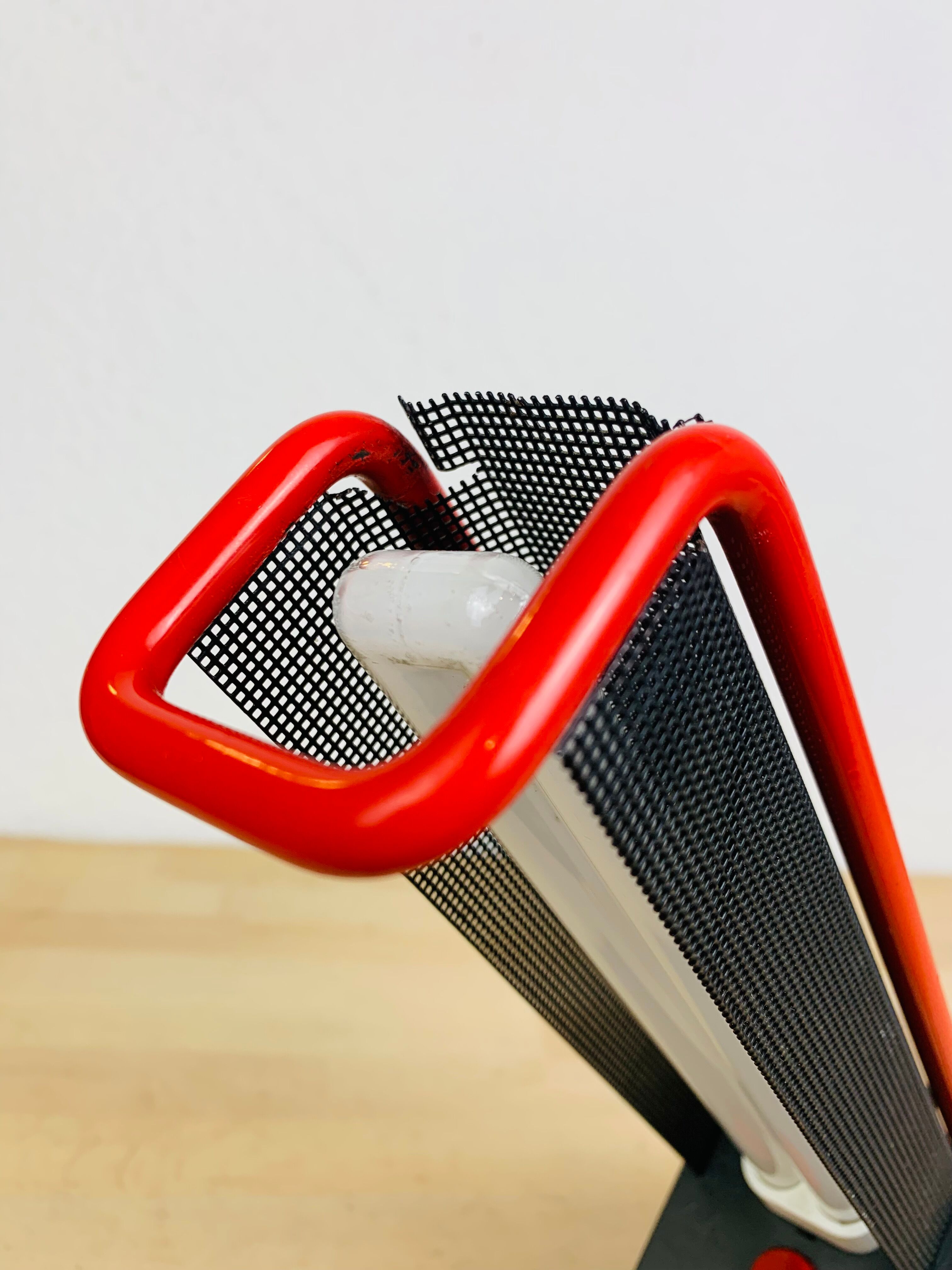 Philips 80s geometric red and black lamp