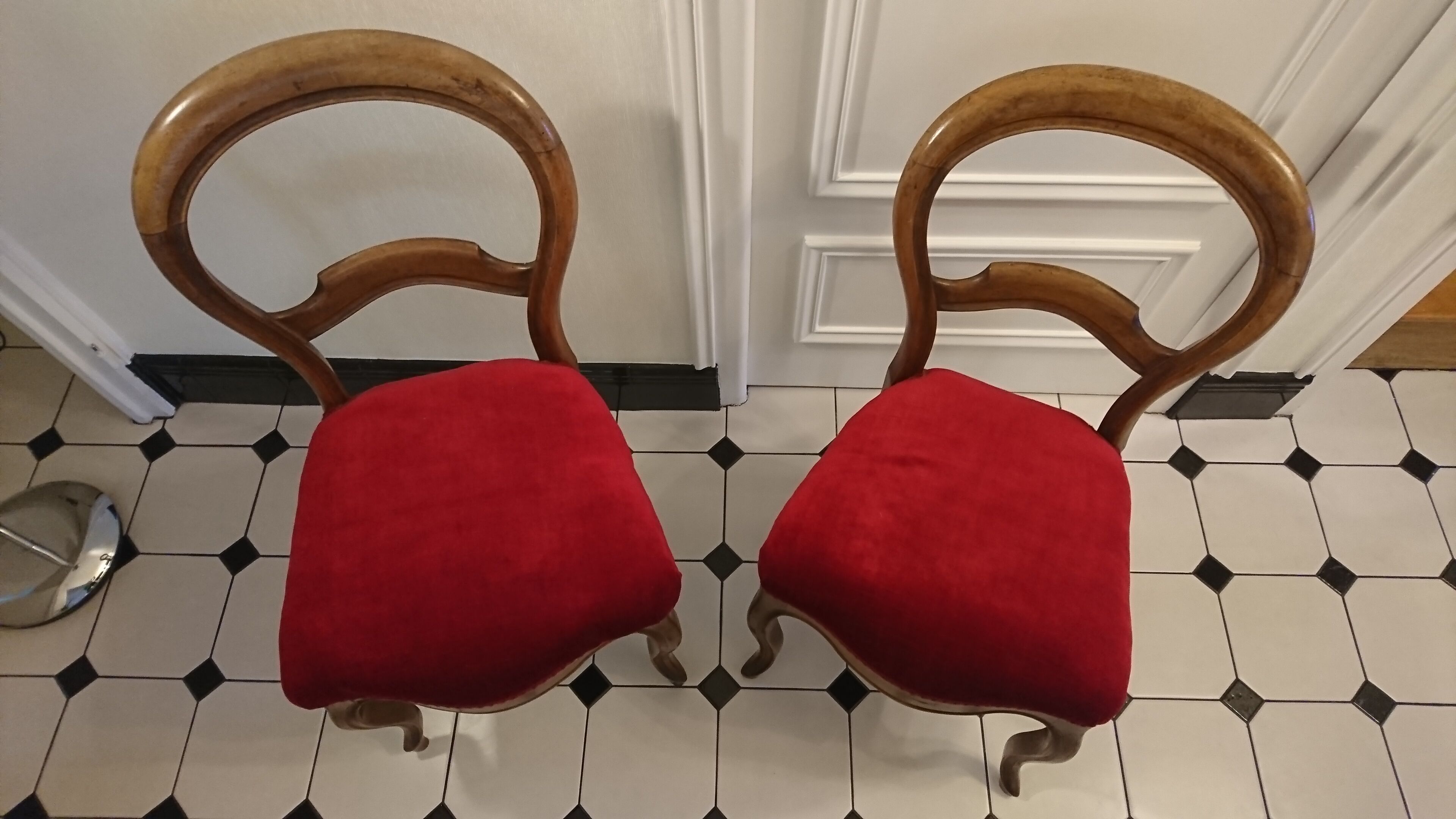 Lot of two Louis Philippe chairs