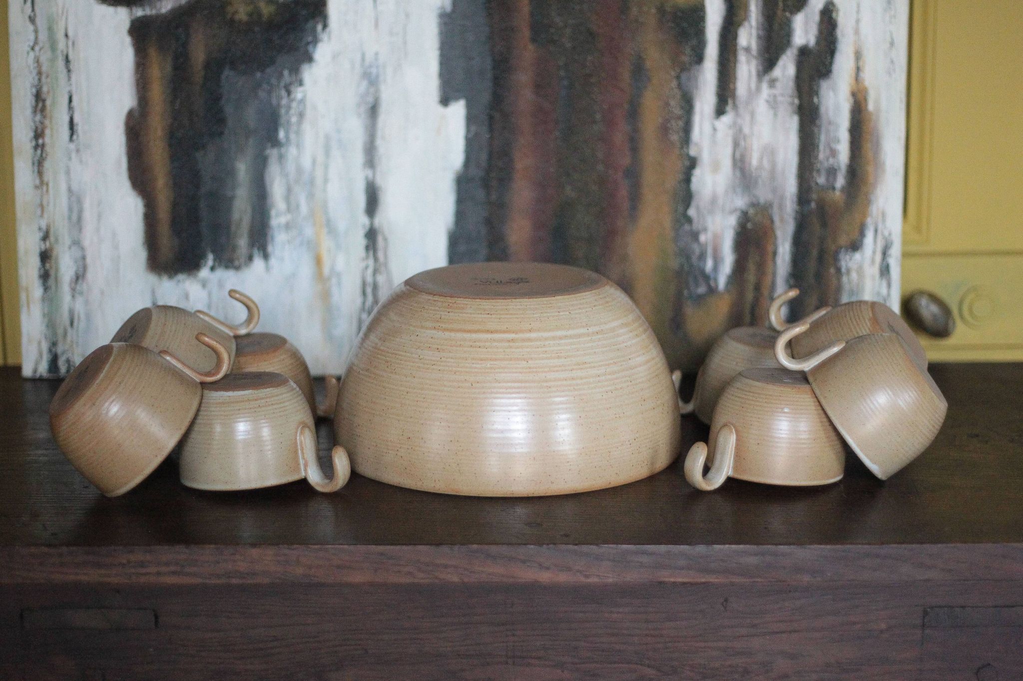 Service stoneware Village France salad bowl and its 8 cups, sangria service or