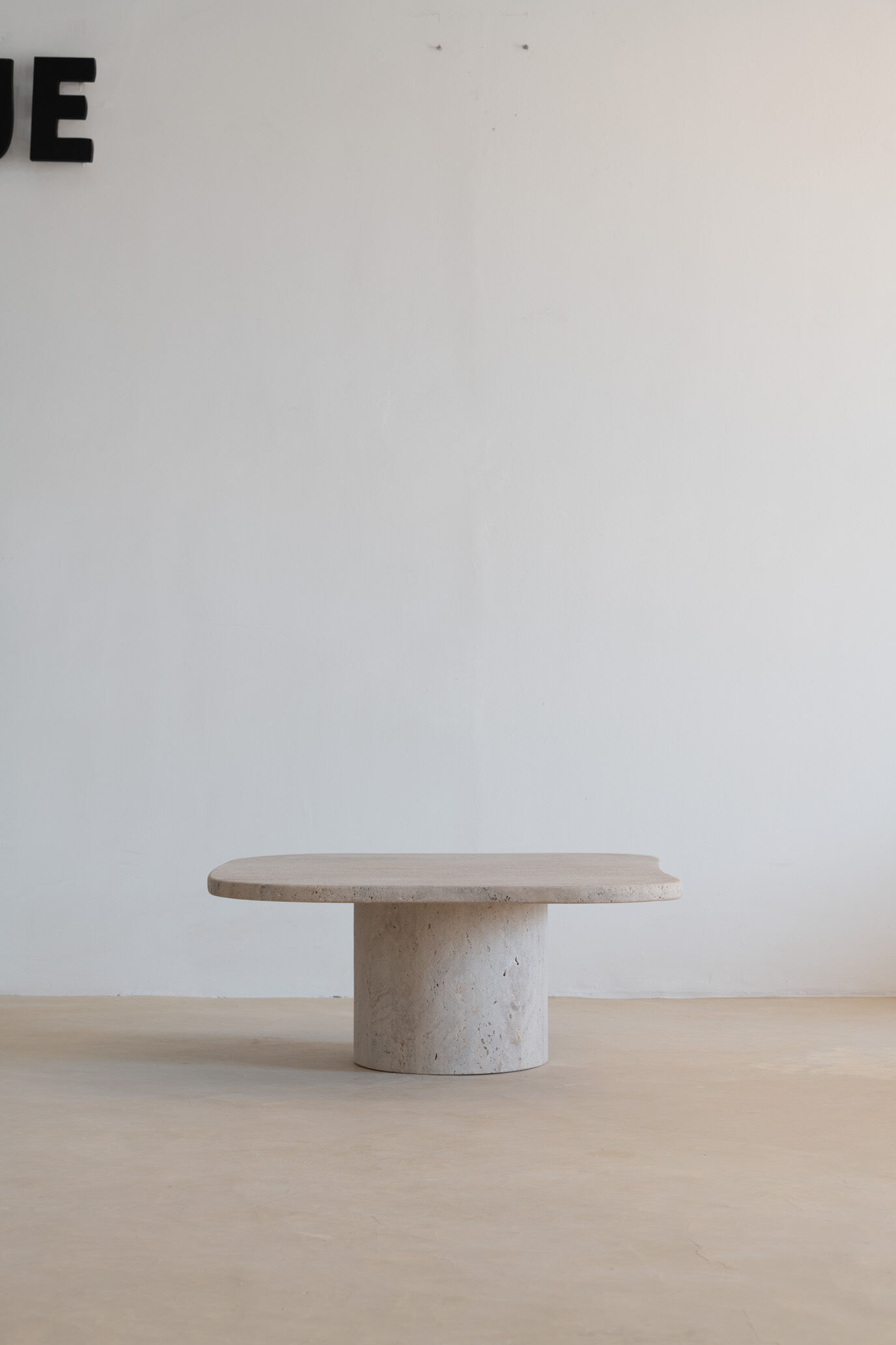 Athena Lizea coffee table 80x80