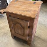 One-door writing desk