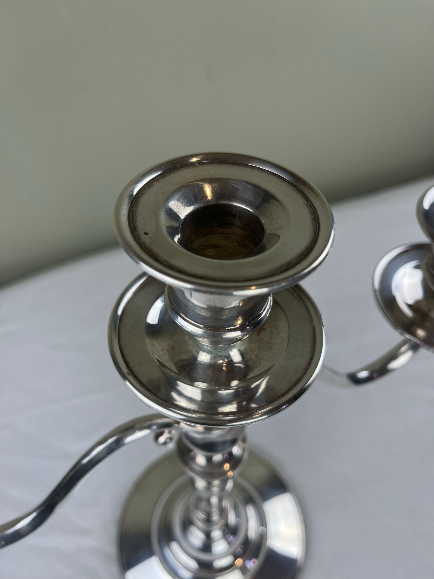 Silver metal chandelier with 3 lights