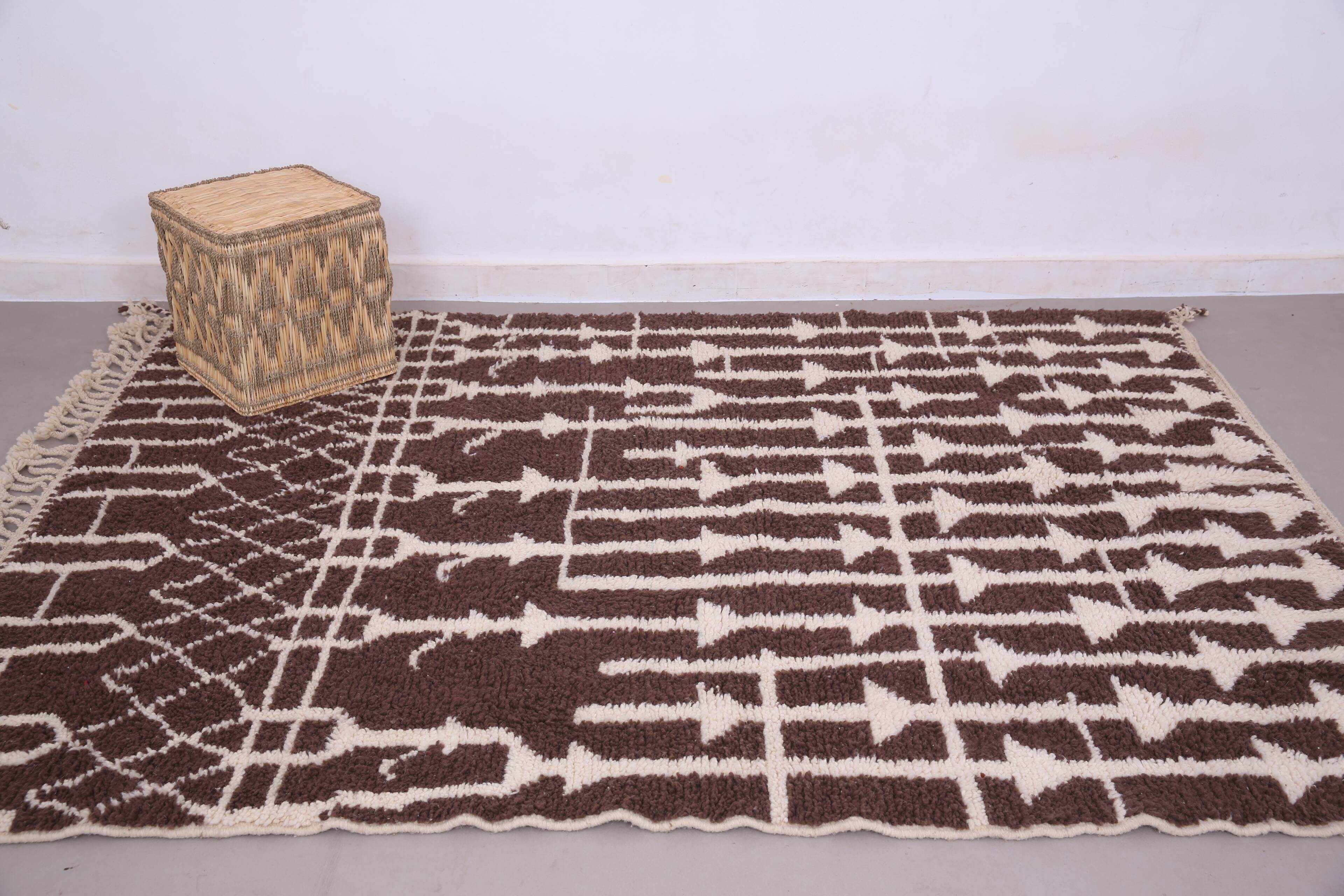 Brown Beni Ourain Rug 183 x 246 cm, Handmade Berber Wool Rug, Vintage Style