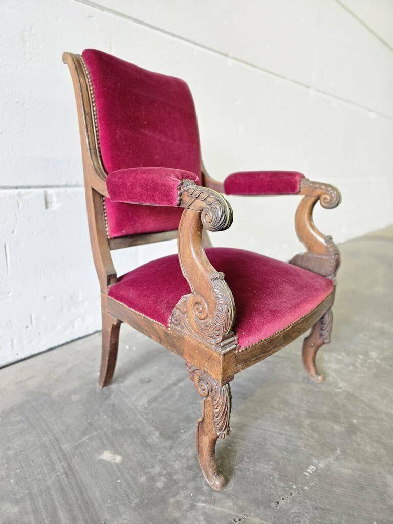 Vintage antique pink chair / armchair