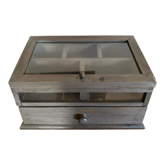 Storage box