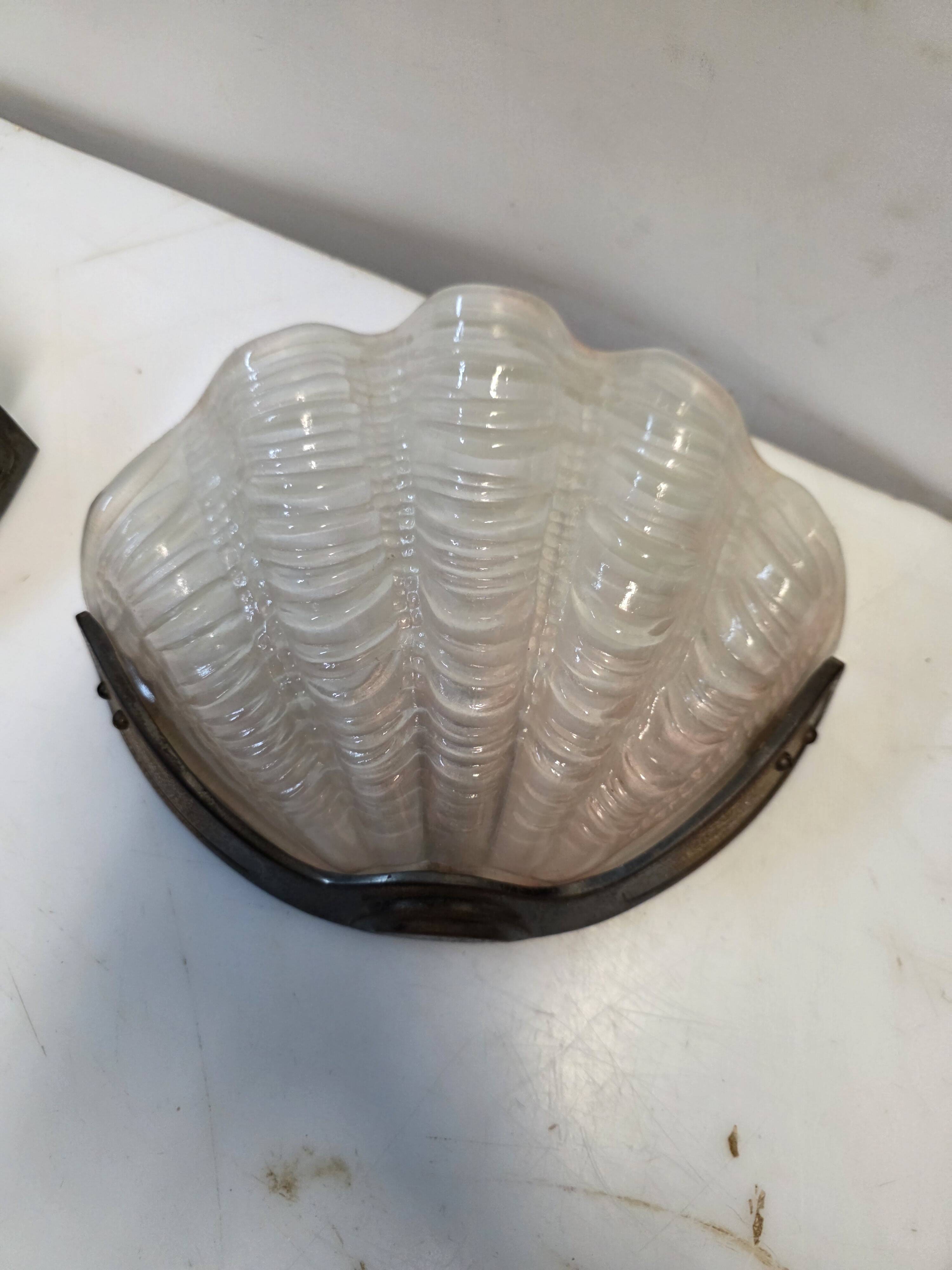 Pair of shell wall lights Art Deco 1930
