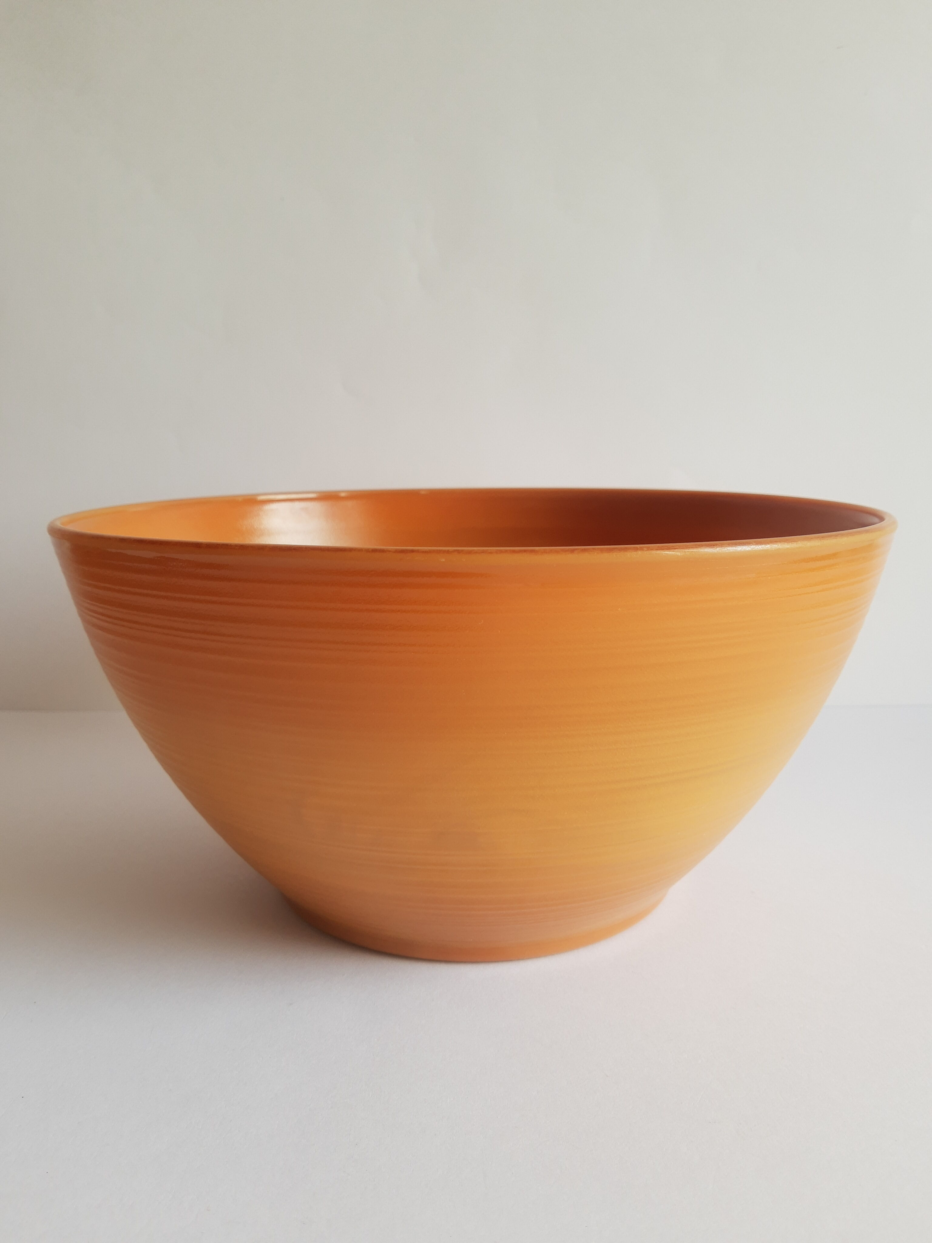 Vintage 70s Volcan brown opaline salad bowl
