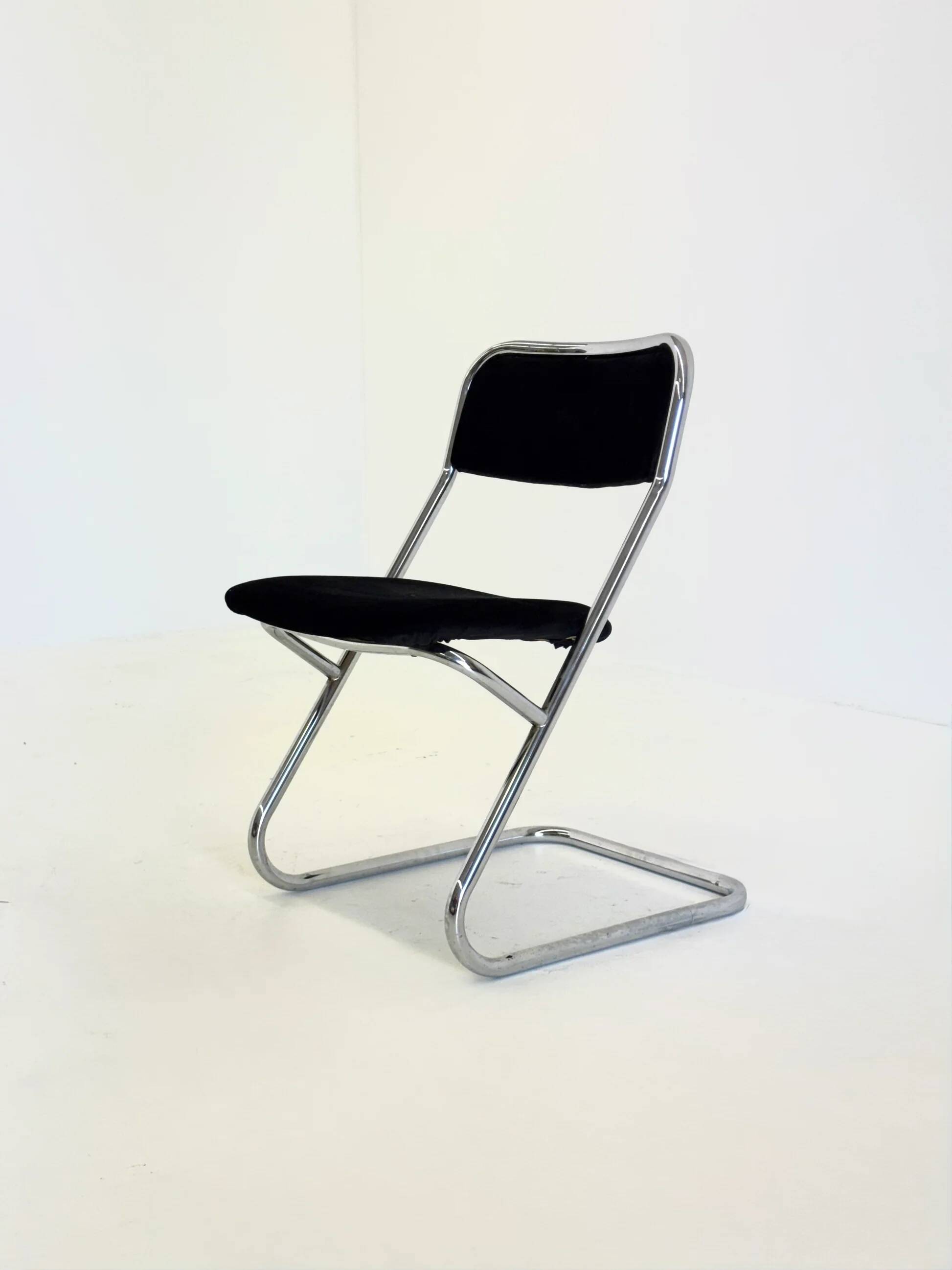 Set of 4 vintage tubular frame dining chairs in black velvet