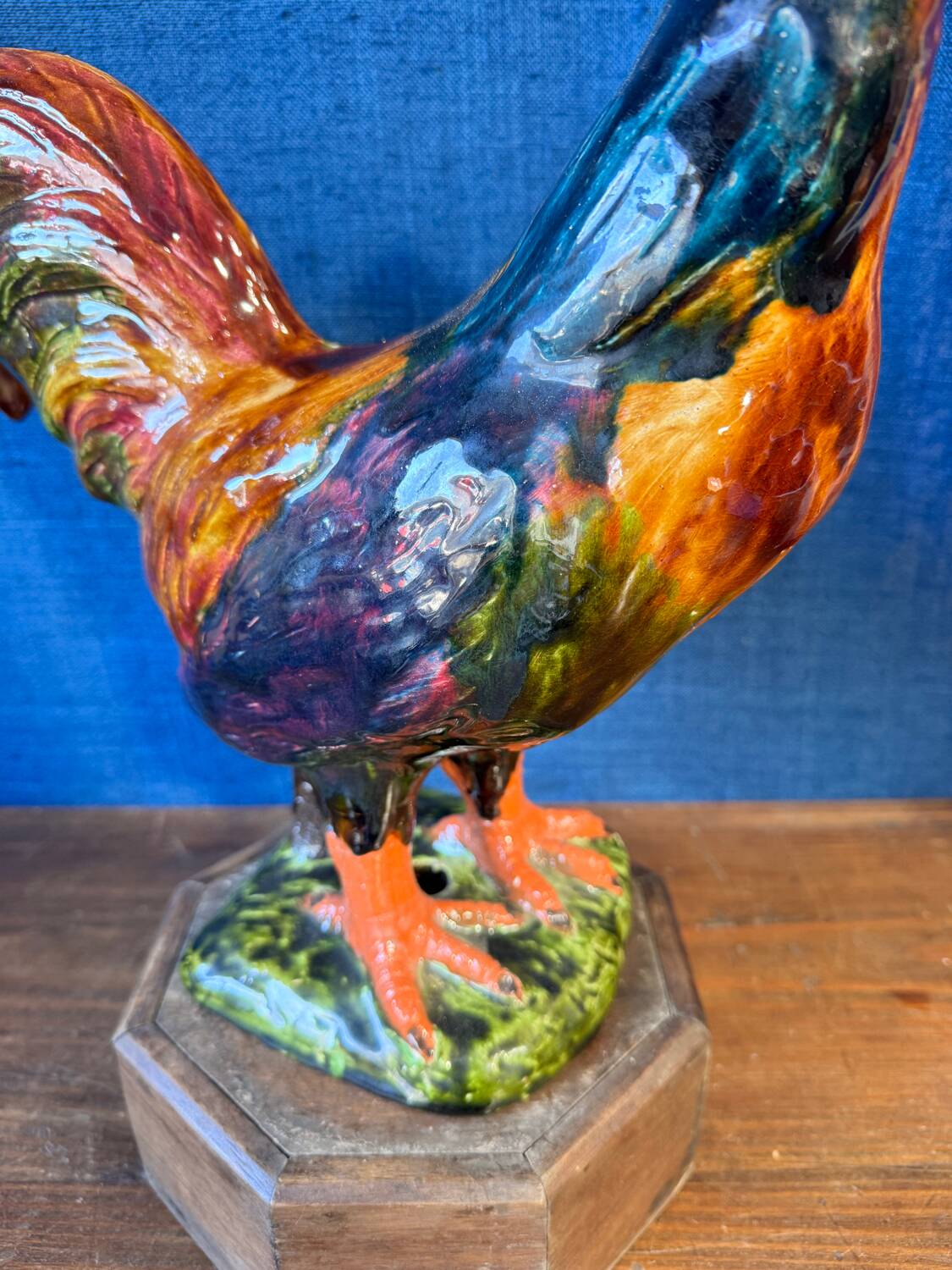 Ceramic sculpture of a rooster from Bavent, glazed terracotta, 1960.