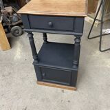 Table de chevet en bois peint