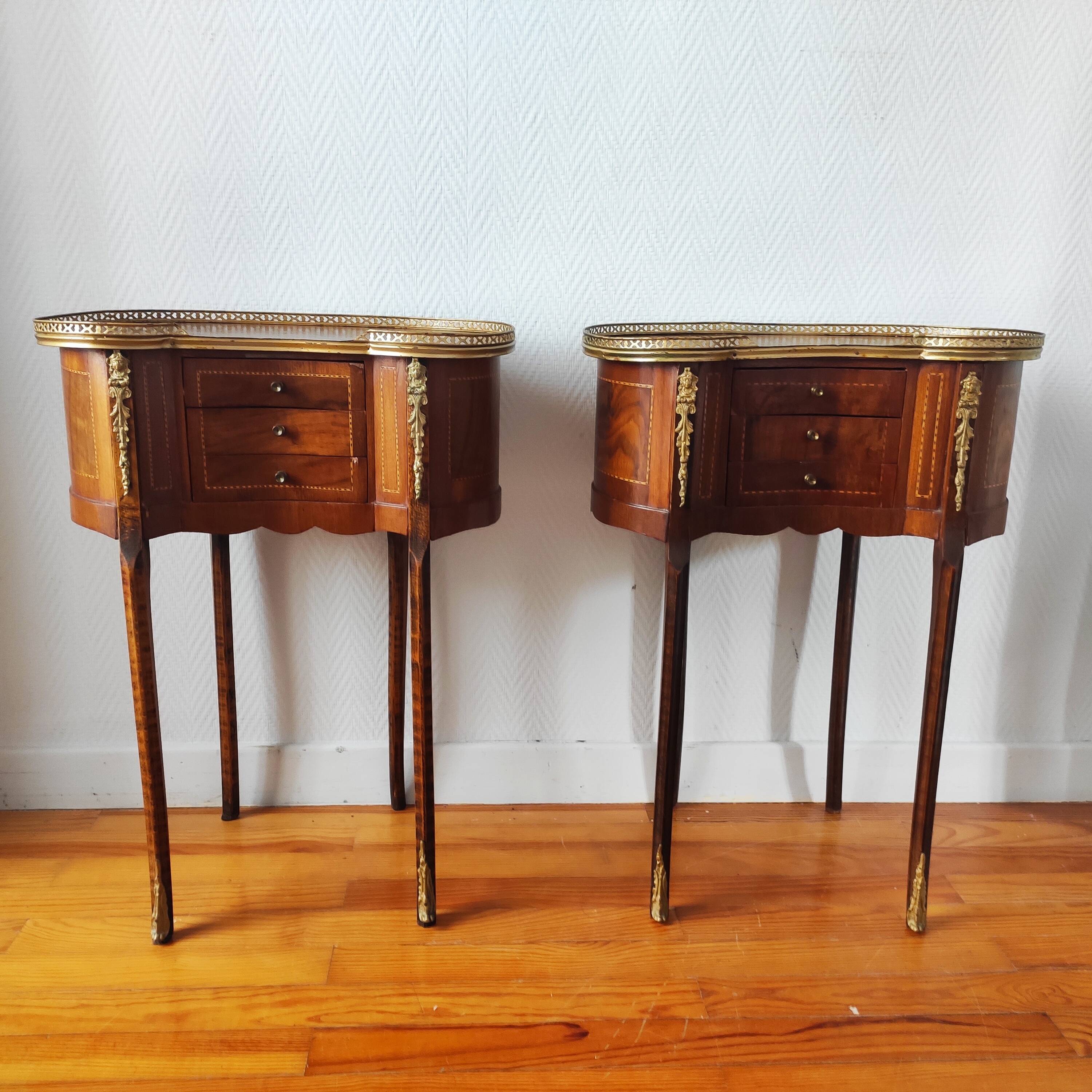 Pair of Louis XV style kidney-shaped bedside tables.