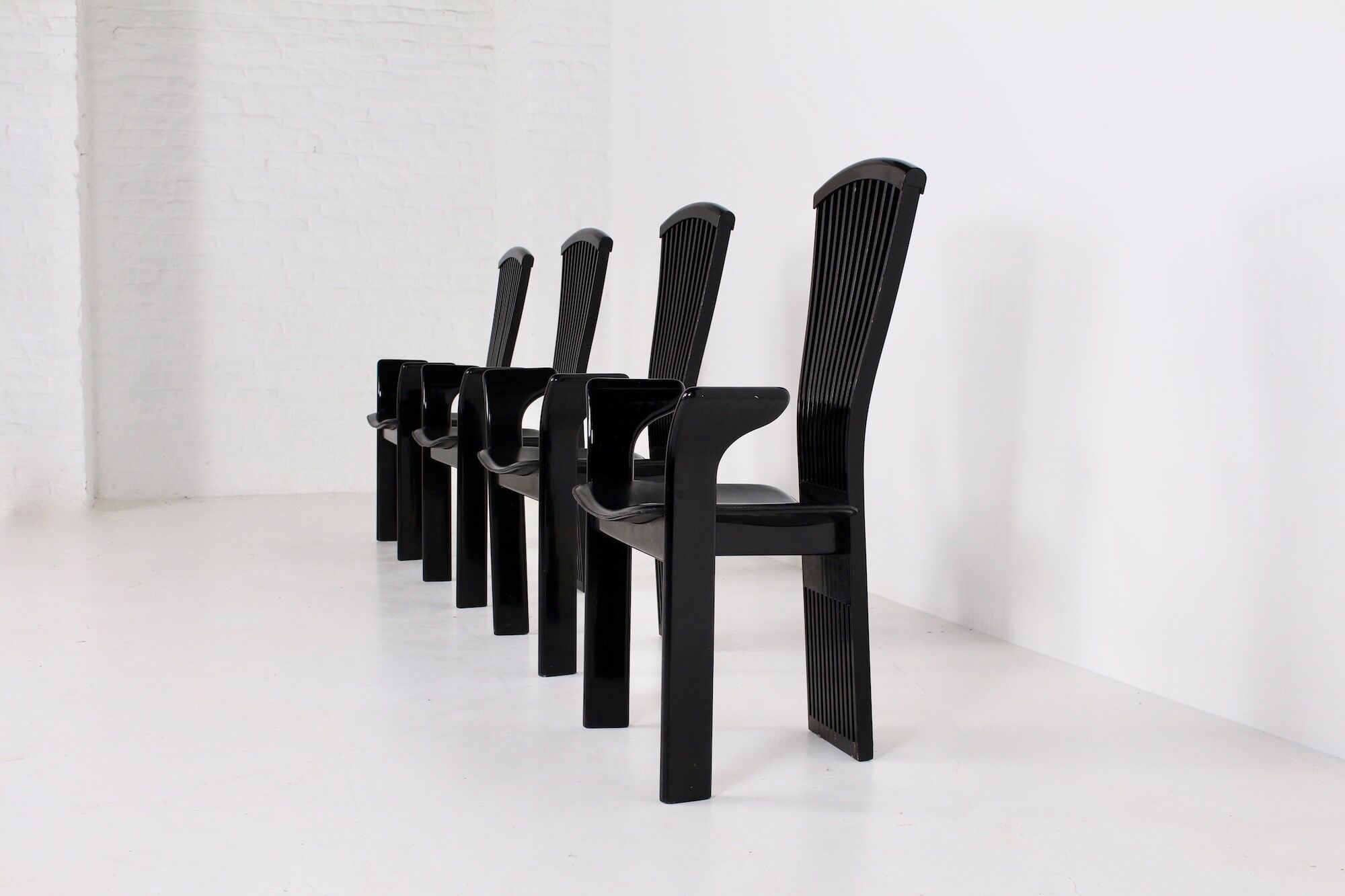 4 postmodernist chairs Pietro Costantini