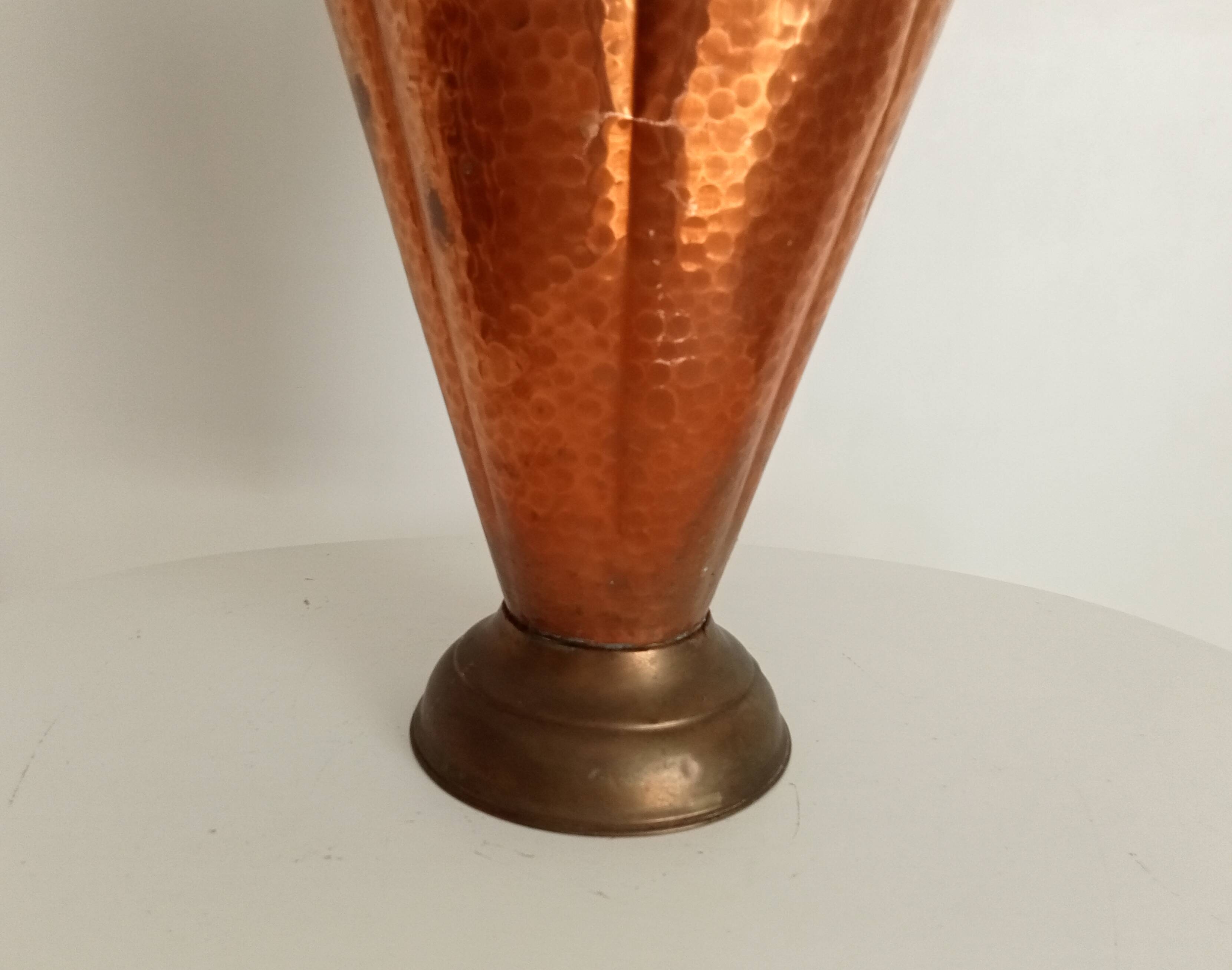 Vintage umbrella stand in Hollywood Regency style from the 1960s.