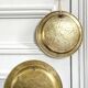 Assiettes orientales vintage en laiton
