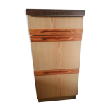 Meuble bas en bois avec 3 tiroirs