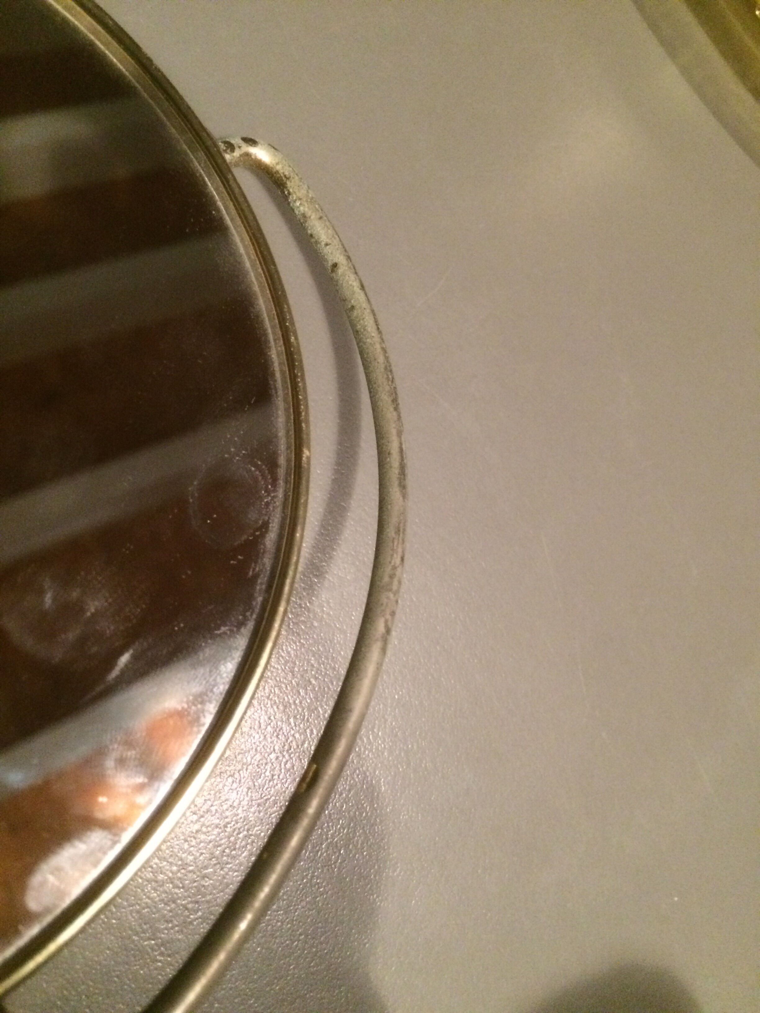 Mirror swivelling with porcelain foot