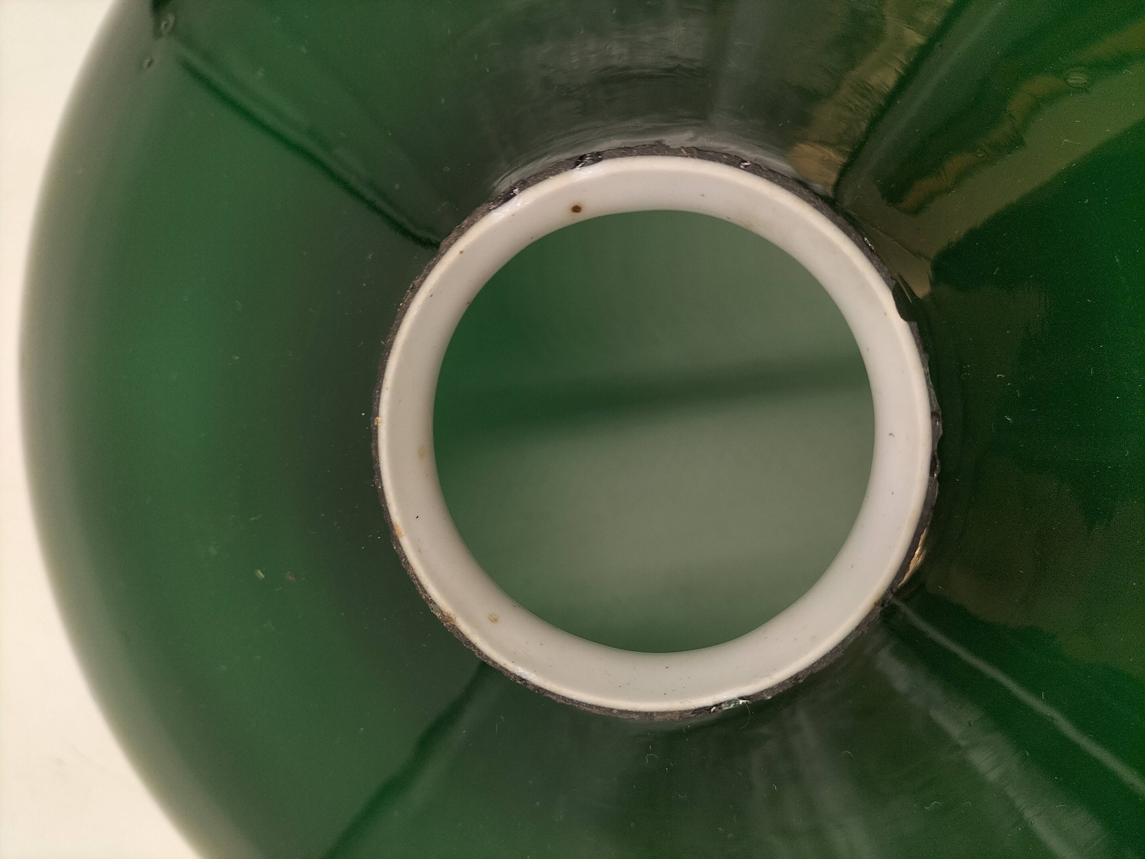 Green opaline suspension