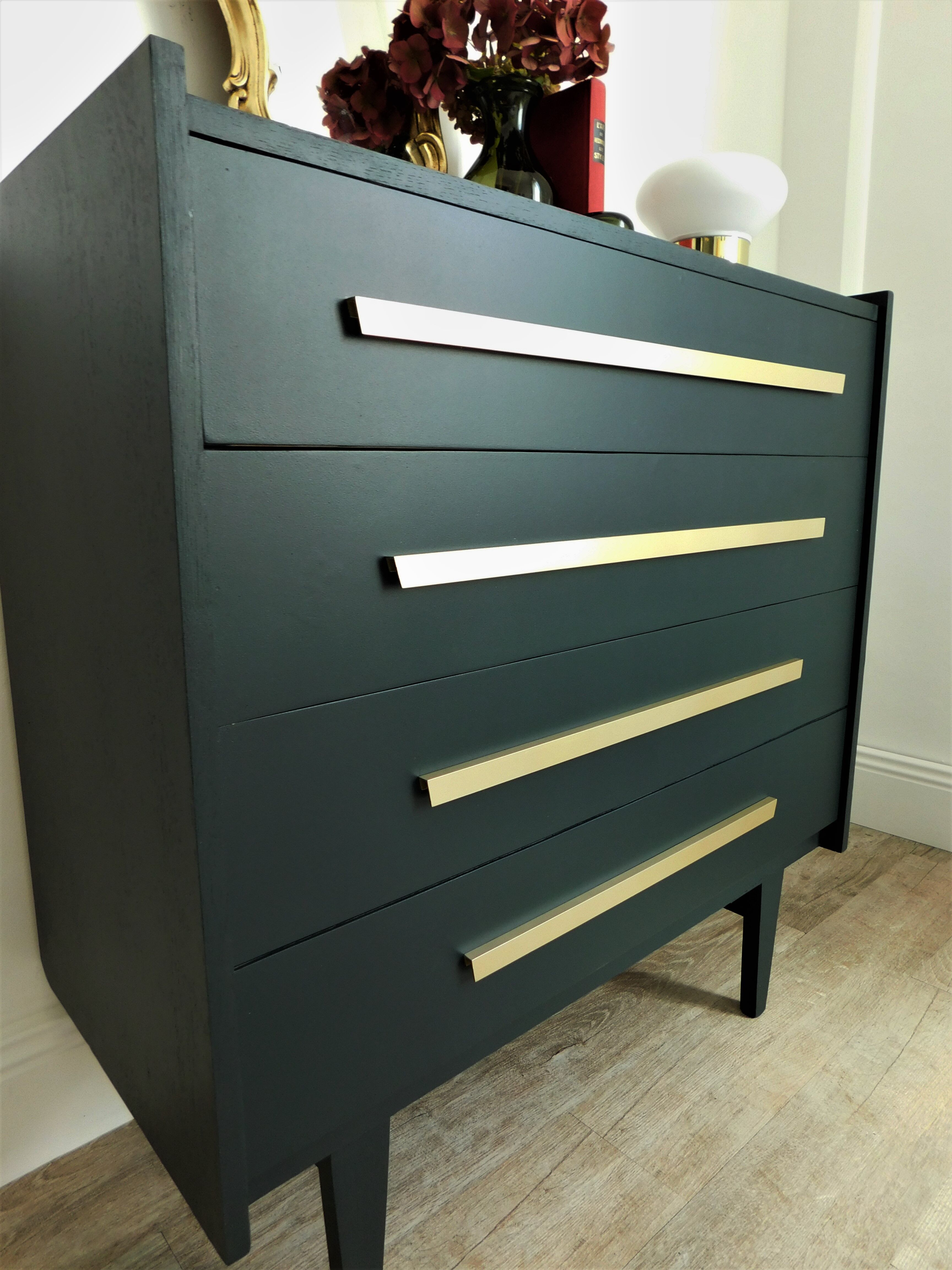 Commode vintage bleu profond