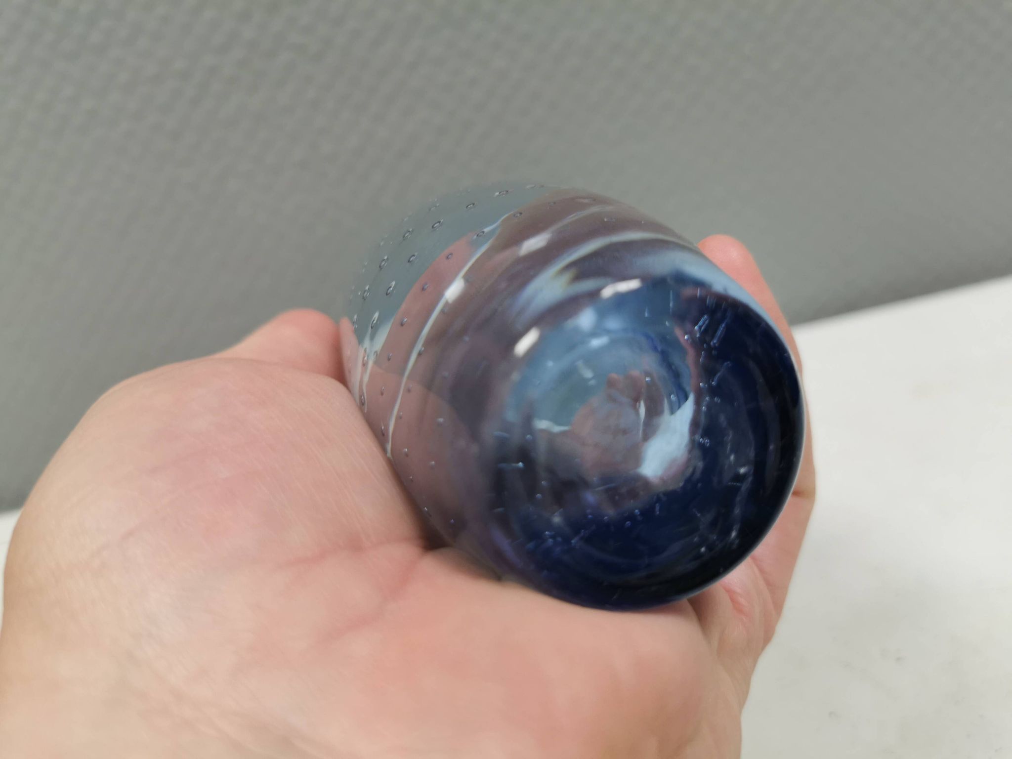 Vase finlandais en verre bleu