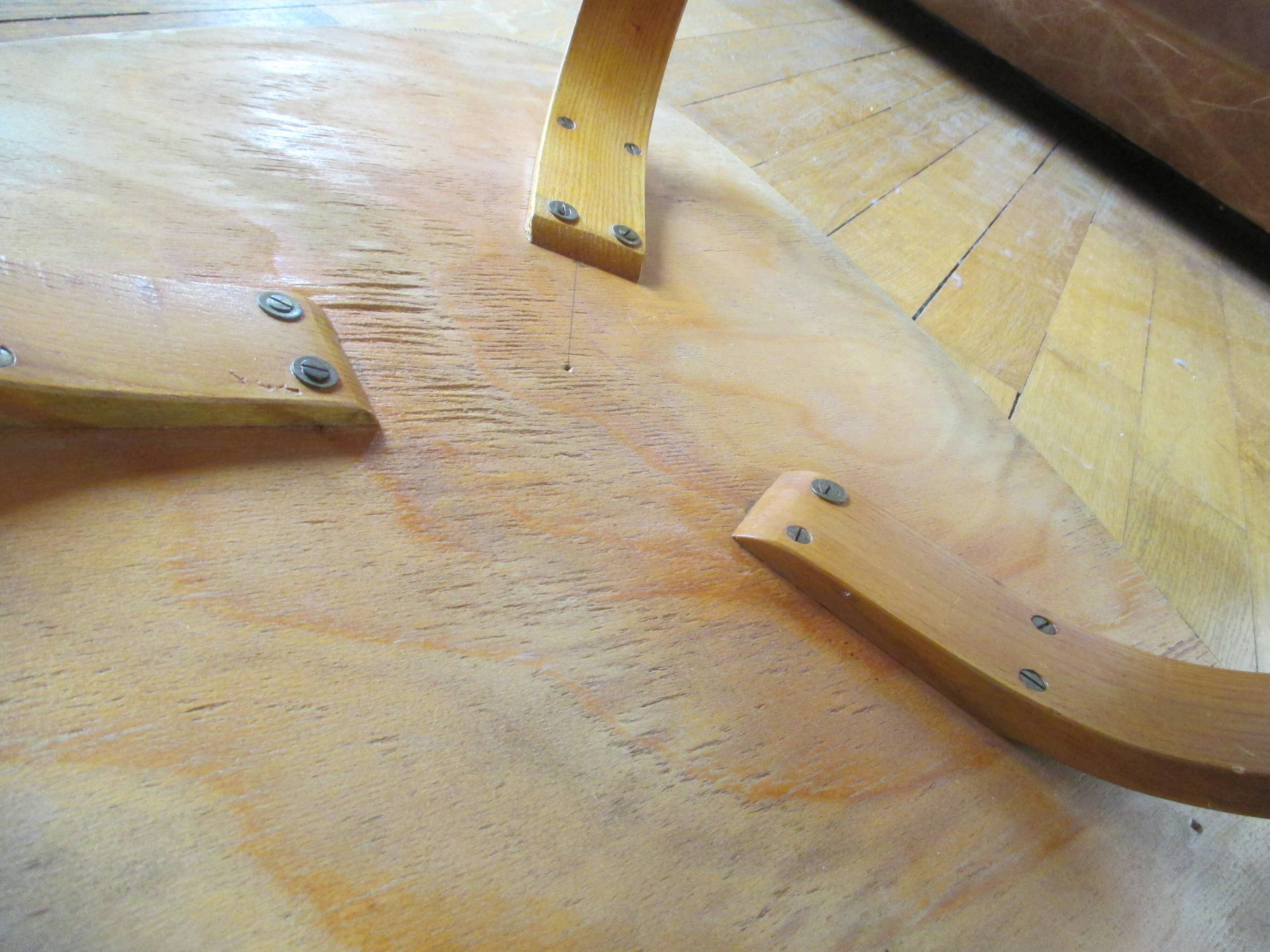 Bow Wood Steiner 1950 vintage table