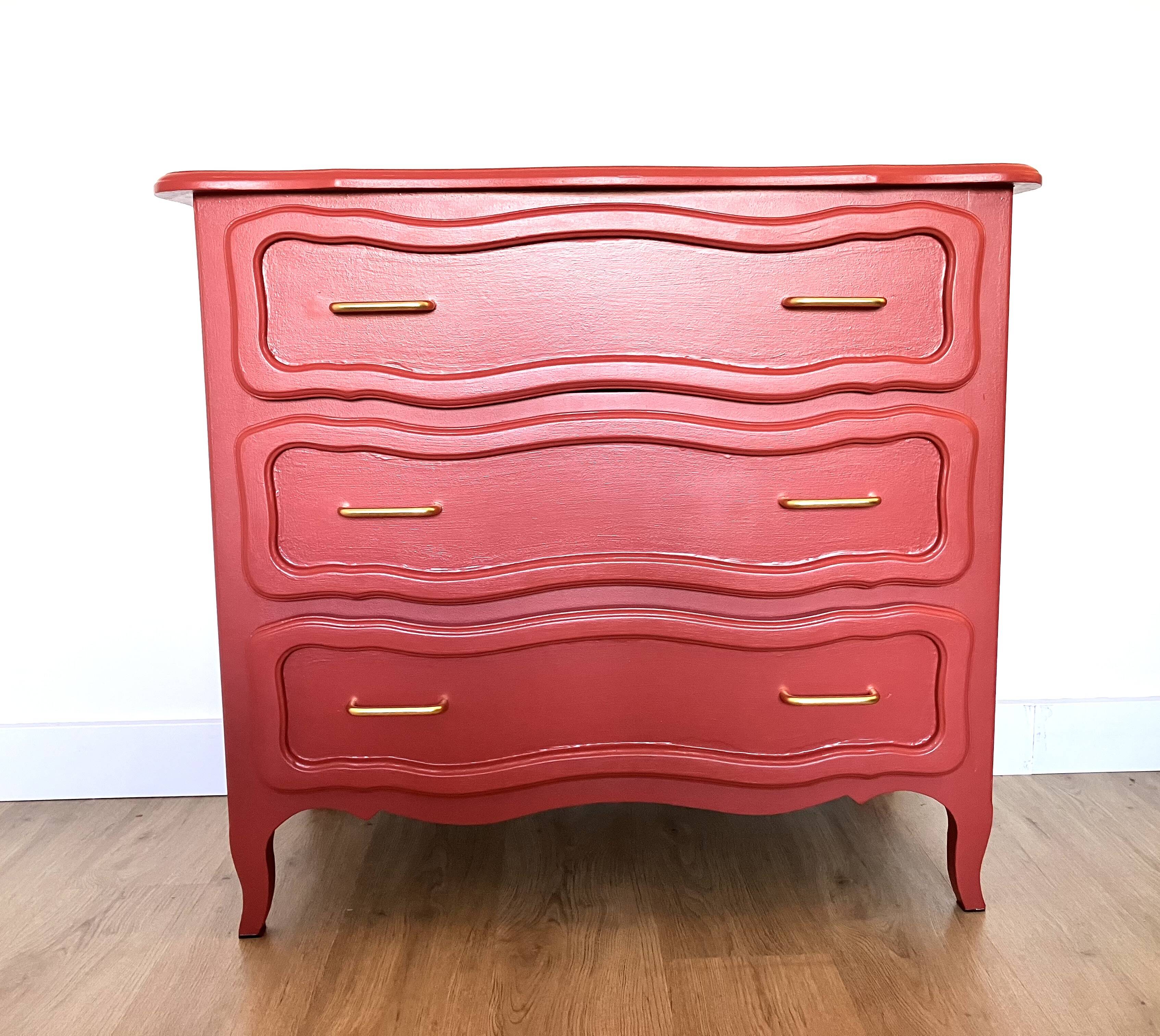 Terracotta wood chest of drawers