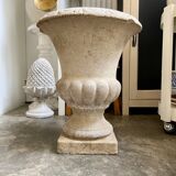 Medici pot in beige reconstituted stone
