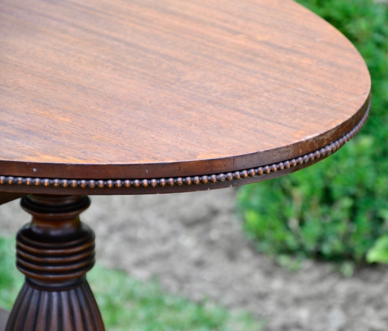 Table or Guerdon Oval in Massive Mahogany