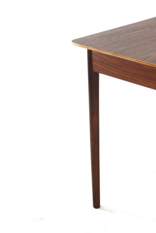 Rectangular Extendable Dining Table "Nichtevecht"