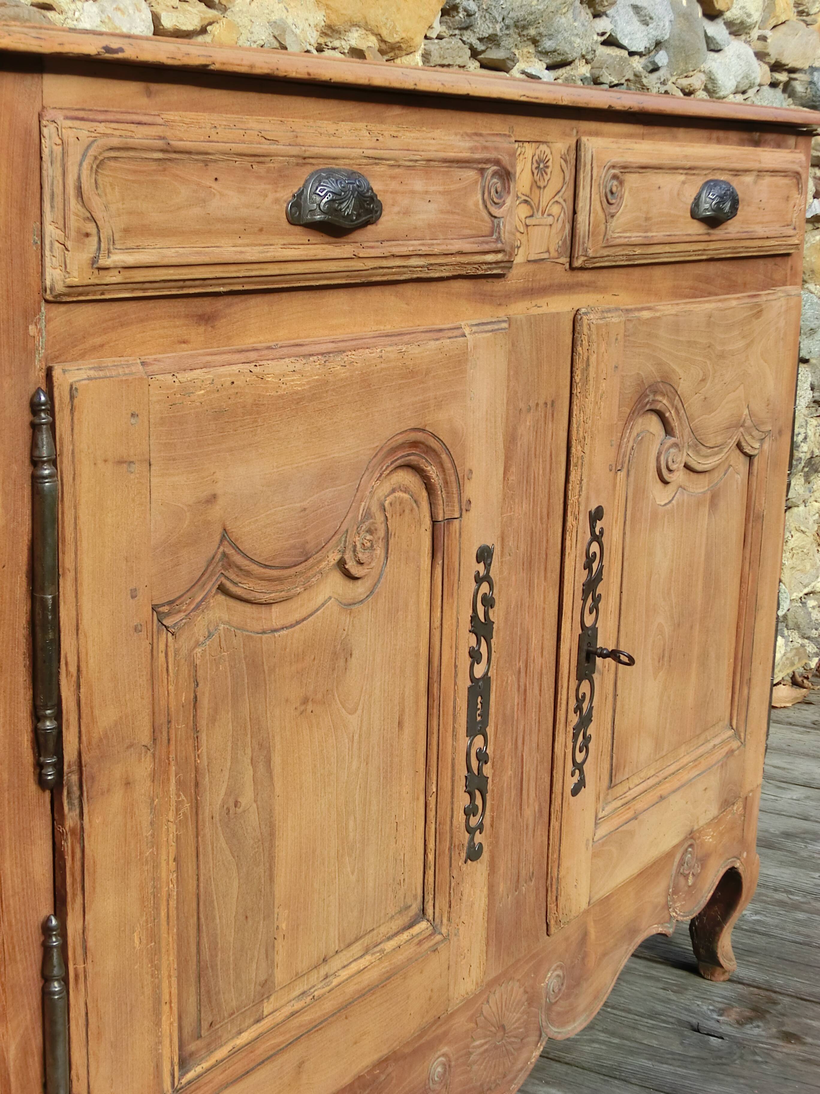 Antique solid wood country sideboard - Louis XV style