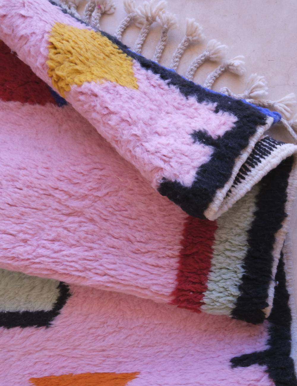 Modern Moroccan Rug - 341 x 239 cm