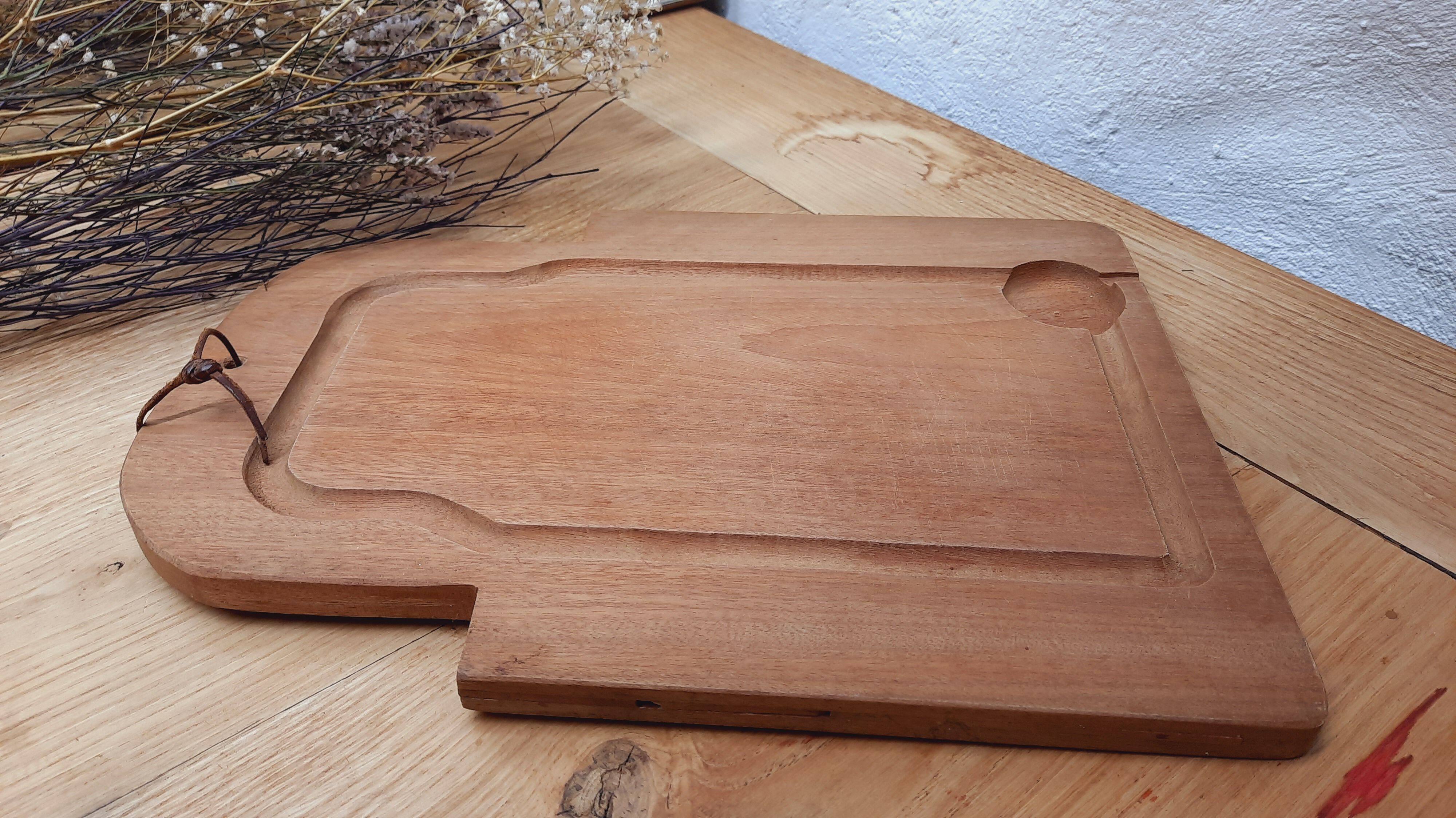 Solid wood cutting board