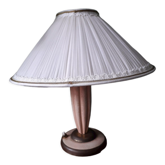 Vintage lamp from the 40s with its pleated lampshade