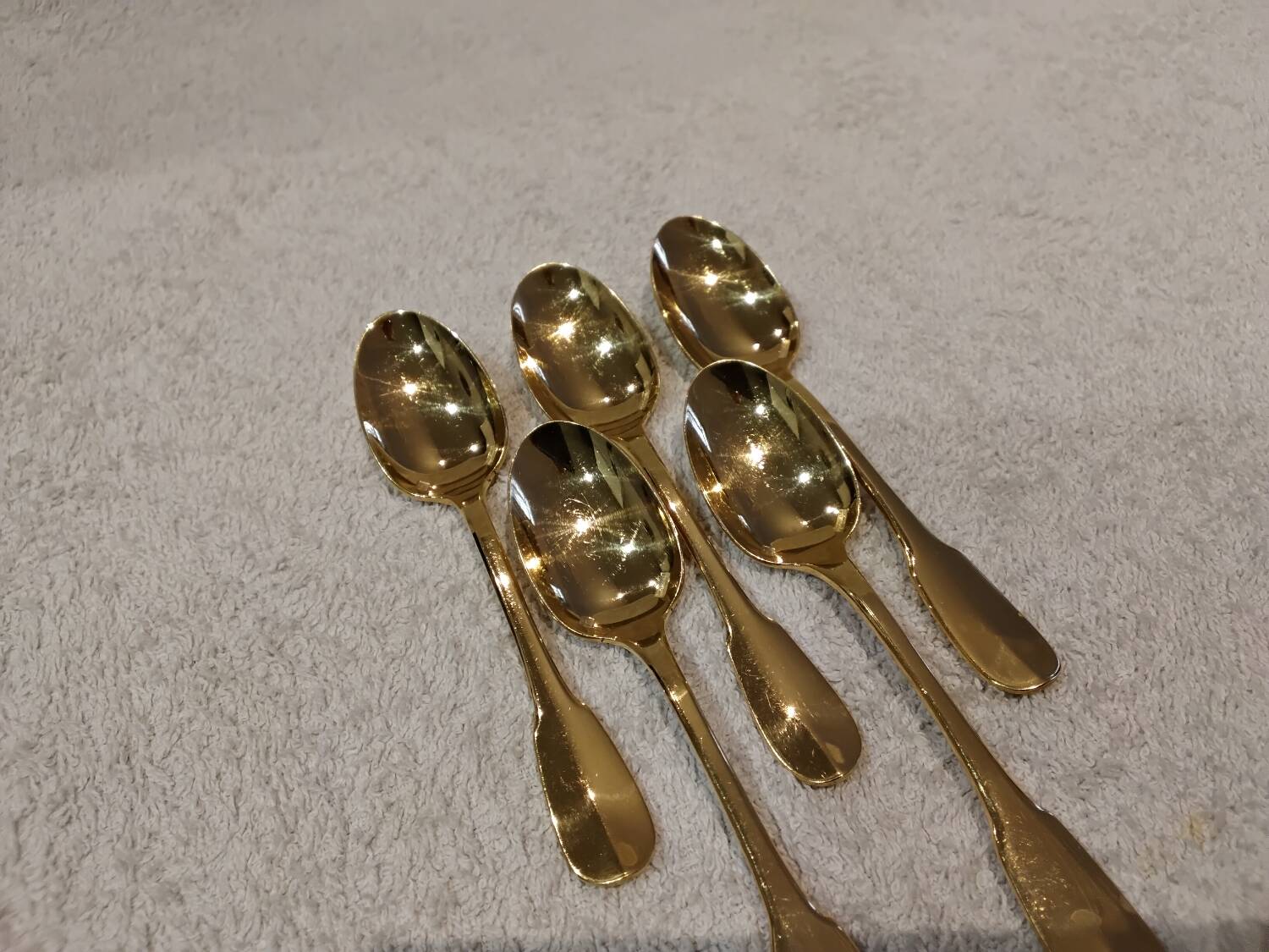 5 gilt metal mocha spoons by Christofle silversmiths, Cluny pattern, 10cm